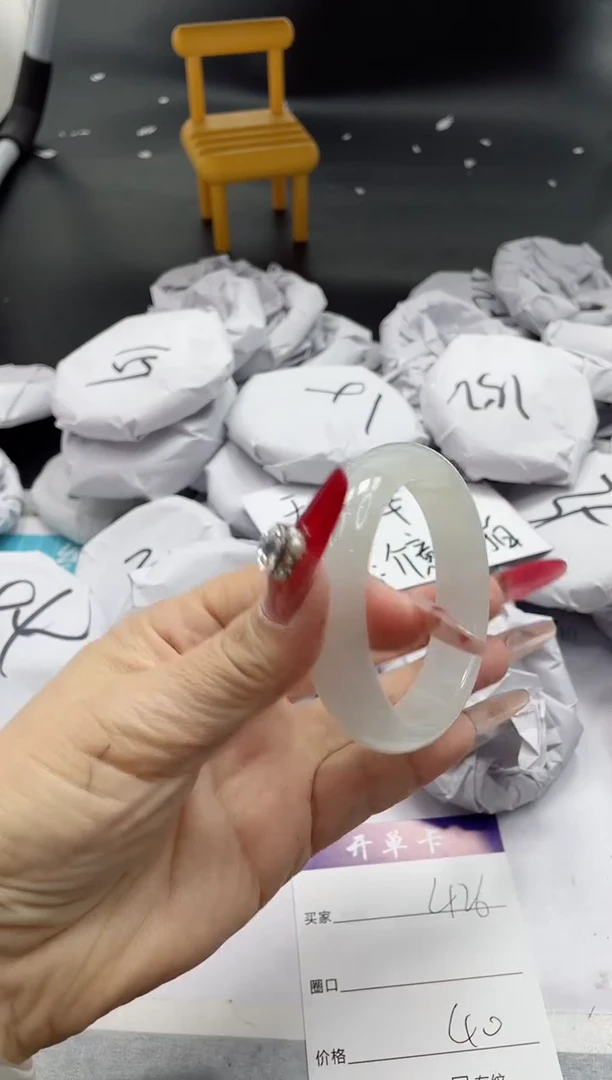 【闪购商品】石英质玉手镯未镶嵌426