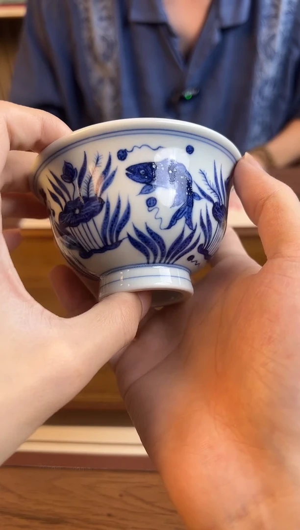 问青坊纯手工手绘青花鱼藻柴窑压手杯