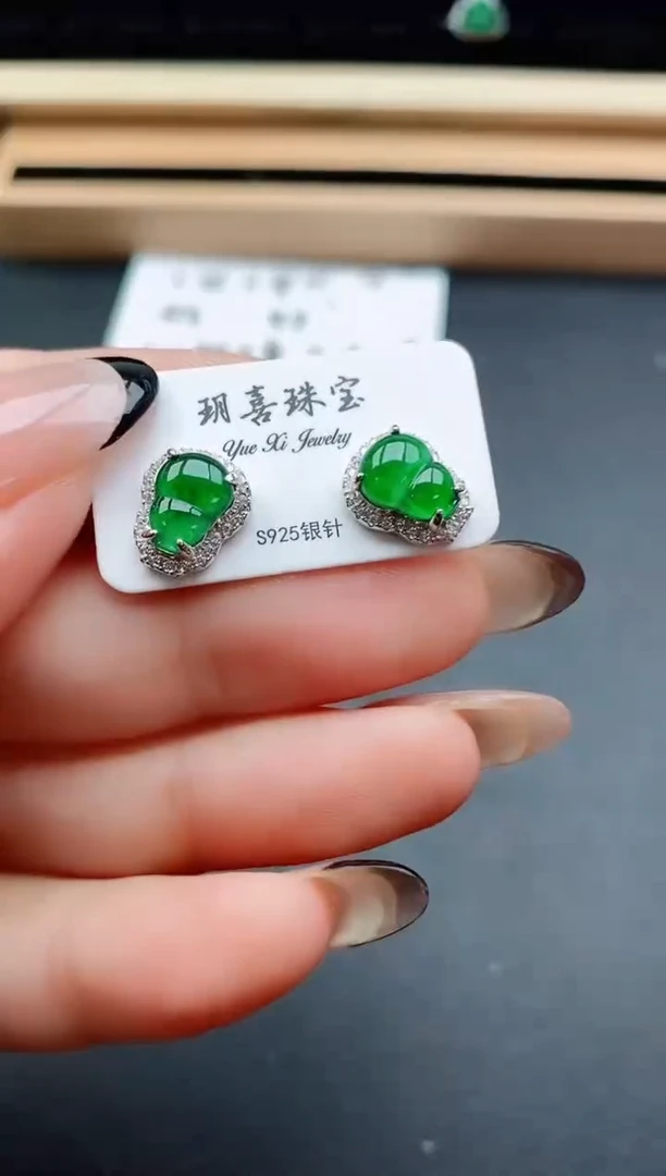 翡翠银S925镶嵌耳饰1