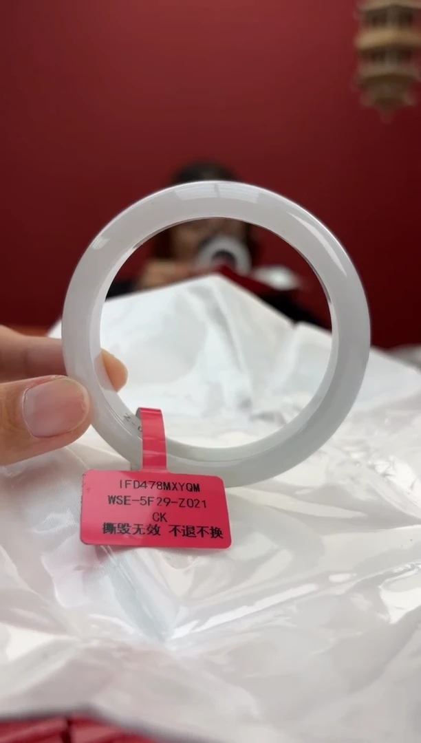 翡翠手镯未镶嵌10手镯