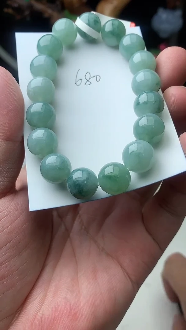 颈饰未镶嵌翡翠珠子12