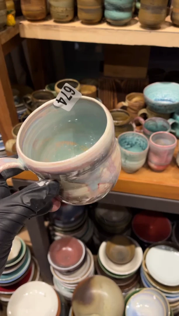 【闪购商品】瓷片674  微瑕窑变蓝粉咖啡杯1个