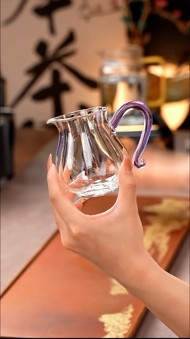 暗香疏影/蔓菱匀杯/浅紫