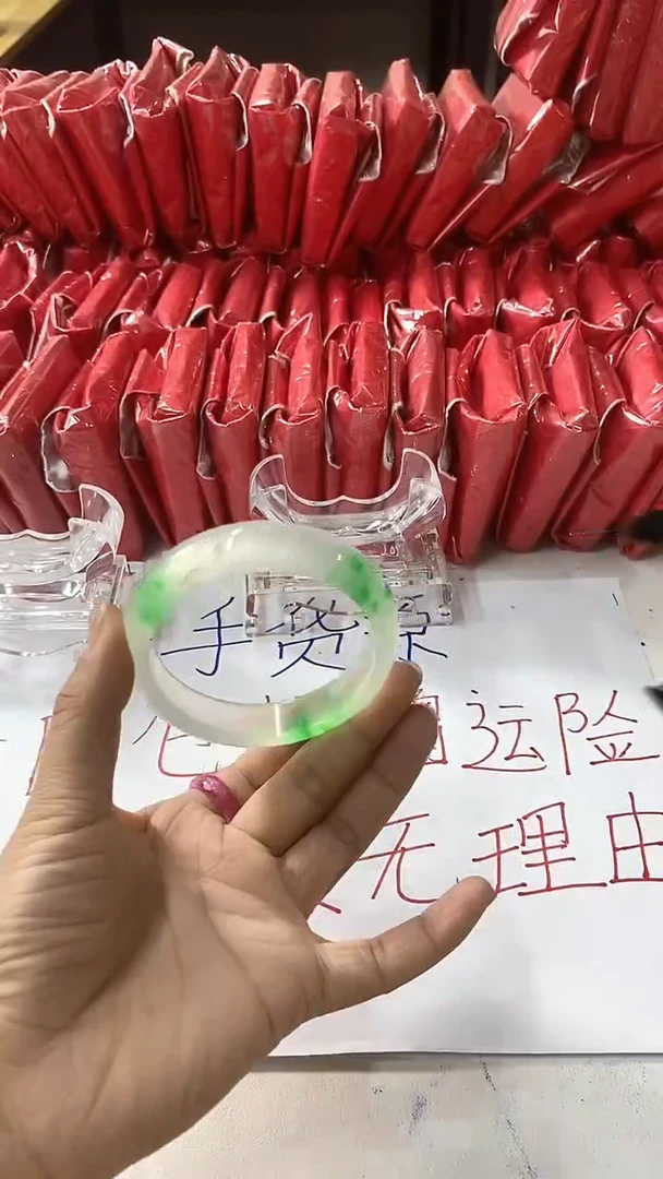 流行美曼德勒真实好看直播间B121