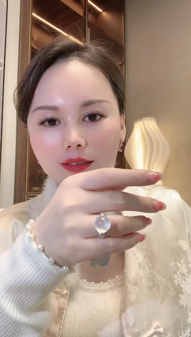 【闪购商品】翡翠戒指18K金镶嵌F29 翡翠