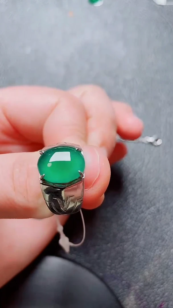 翡翠戒指银S925镶嵌翡翠