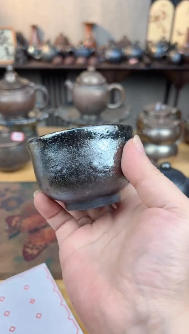 壶114号微瑕【白云推荐】