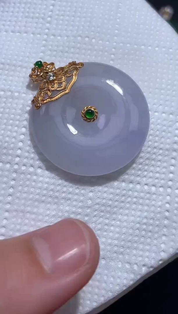 颈饰18K金镶嵌翡翠12.......