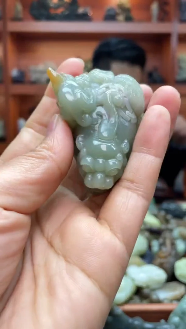 未镶嵌和田玉把件1