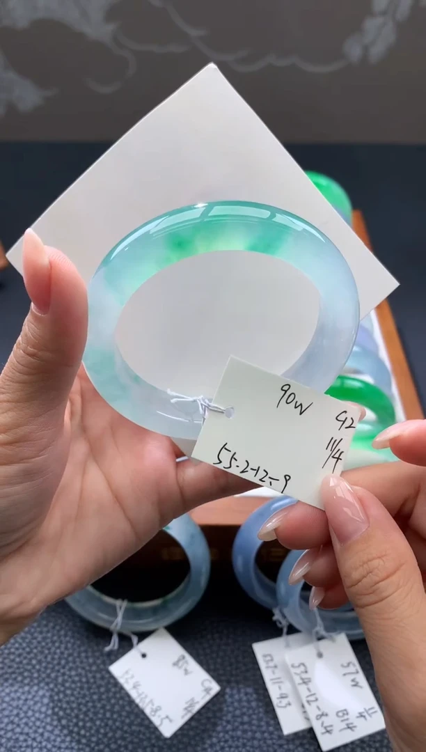 未镶嵌手镯翡翠缅甸翡翠A货（封包价）