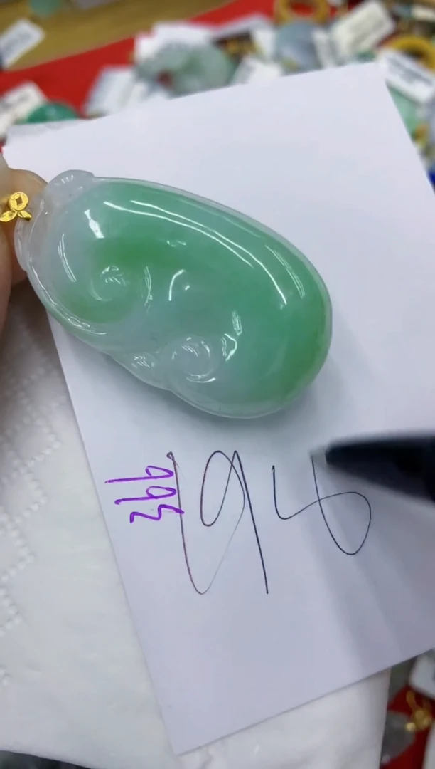 翡翠18K金镶嵌颈饰111111111111