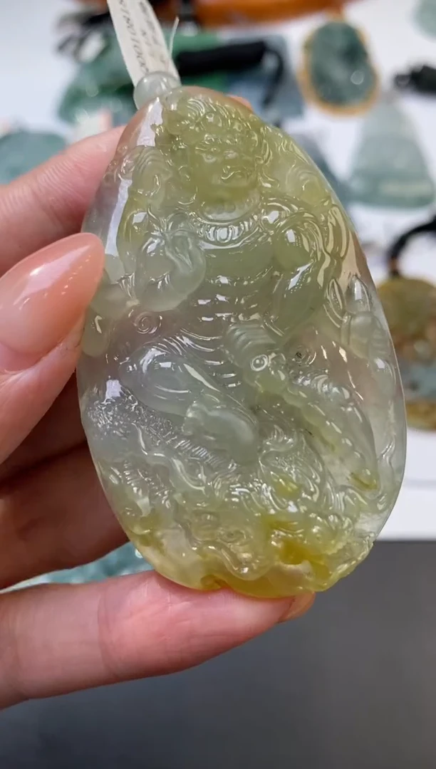 未镶嵌挂件翡翠305830   多人