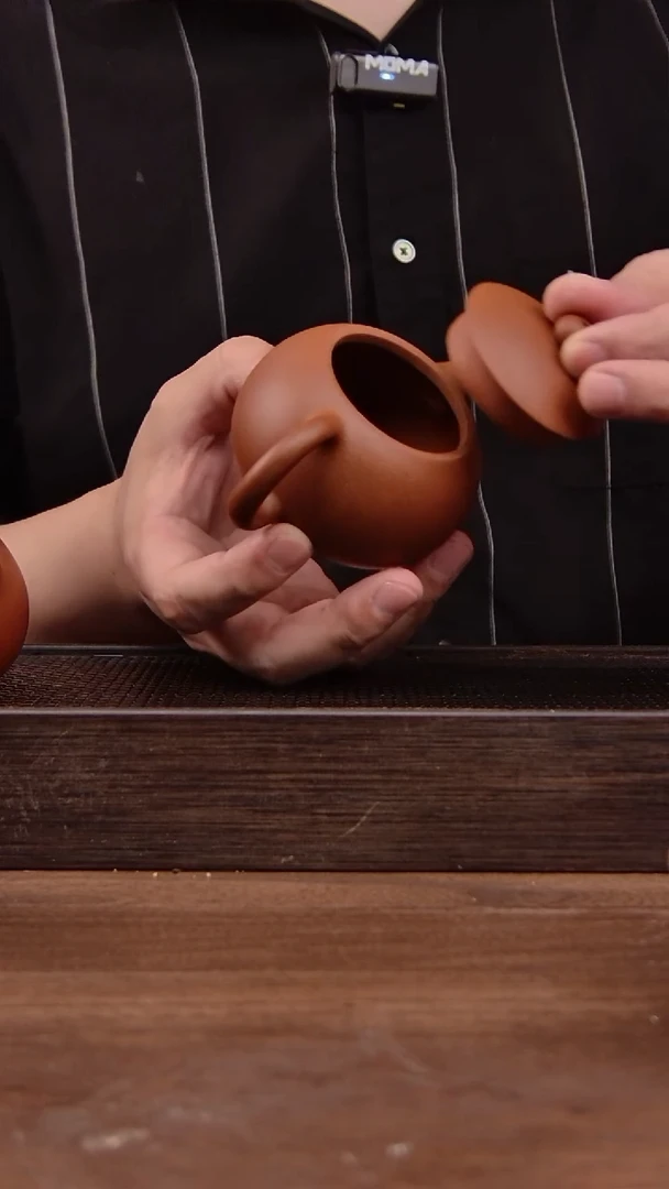 茶壶紫砂红清水西施210cc（01425）