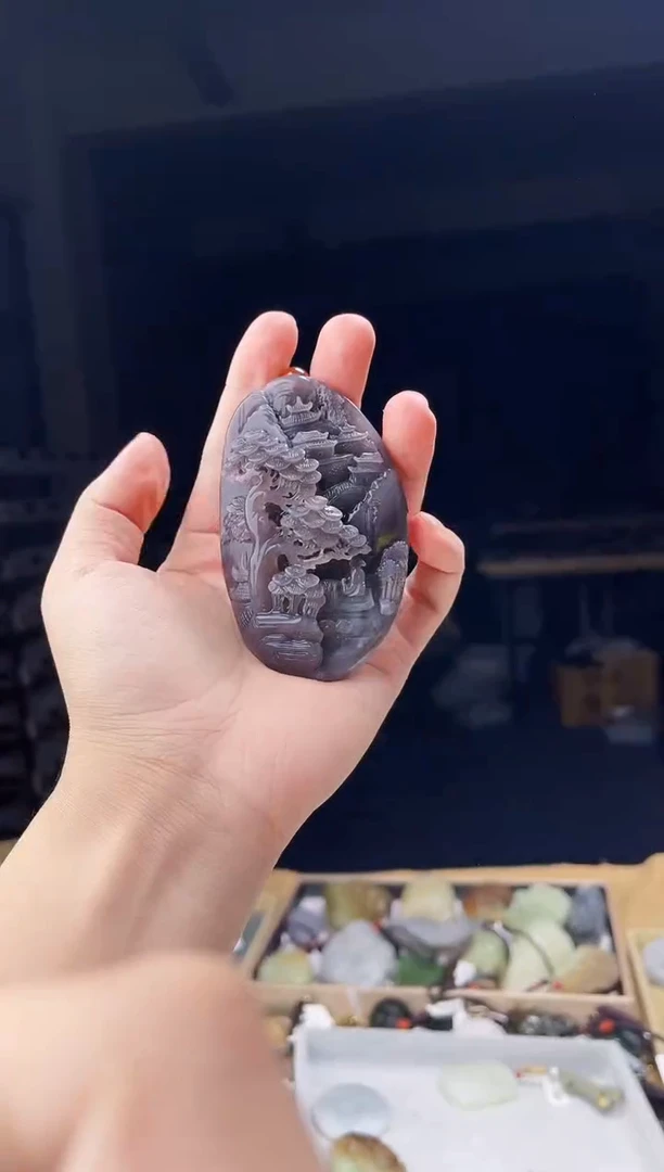 颈饰未镶嵌和田玉1