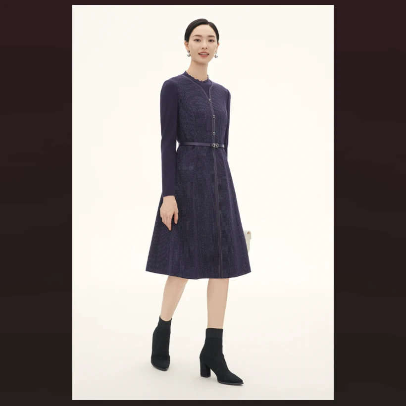 【绵羊毛】娜尔思时尚格纹轻暖透气连衣裙女款冬季新款NF09474R4
