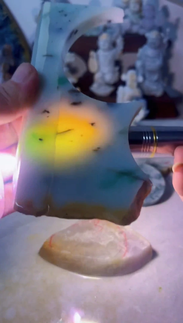 【闪购商品】翡翠吊坠(不含链)未镶嵌A1071