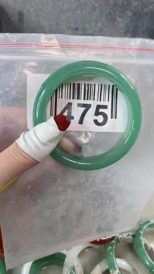 【闪购商品】石英质玉手镯未镶嵌60+475