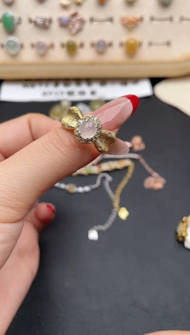 【闪购商品】翡翠戒指银S925镶嵌一物一证一礼盒