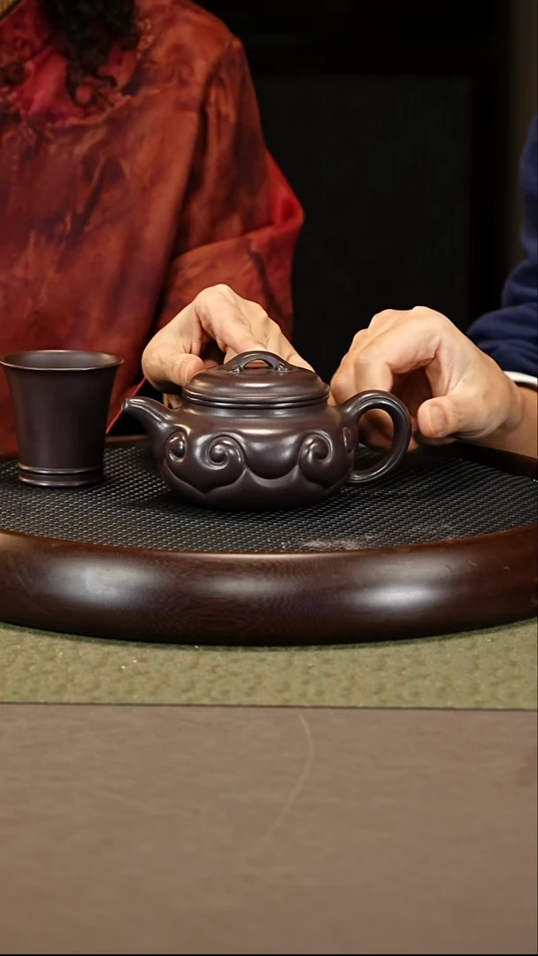 茶壶紫砂15 杨建英 铁皮石红 仿古如意 400cc