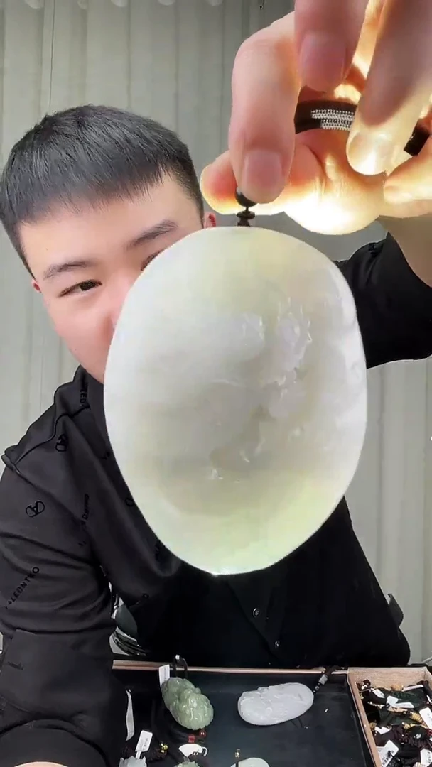 未镶嵌和田玉挂件1