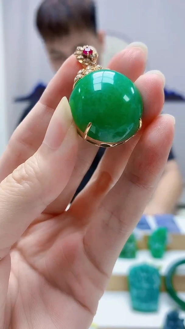 未镶嵌定制翡翠枫4868zm-毛货挂件