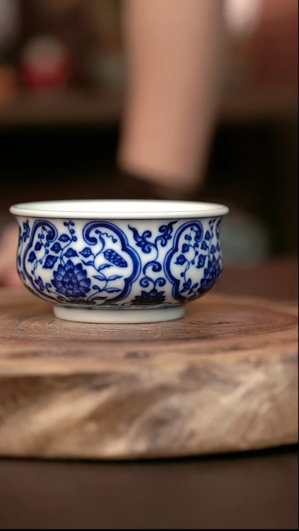 手绘微瑕 高温现代瓷 柴窑  双如意纹alb100C