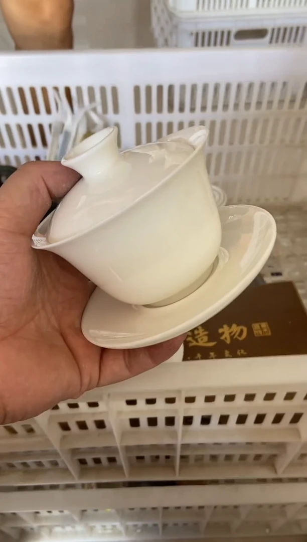 无运费险有瑕疵的摄影的产品有使用过的痕迹有点脏介意勿拍