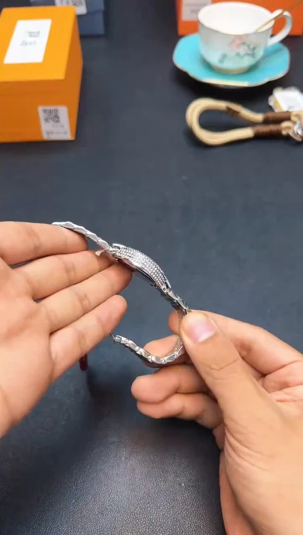 瓷片全新正品一件不留@@WE1394