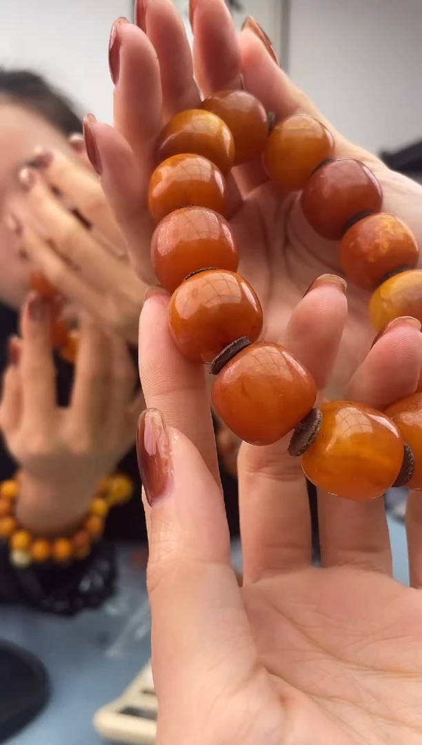 【闪购商品】蜜蜡珠宝奇石未镶嵌微瑕假一罚十，060.19