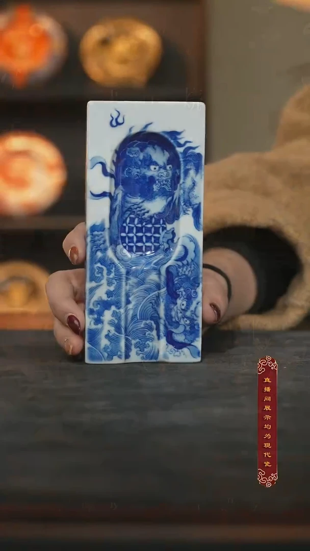 厚山窑青花双狮戏绣球雪茄缸