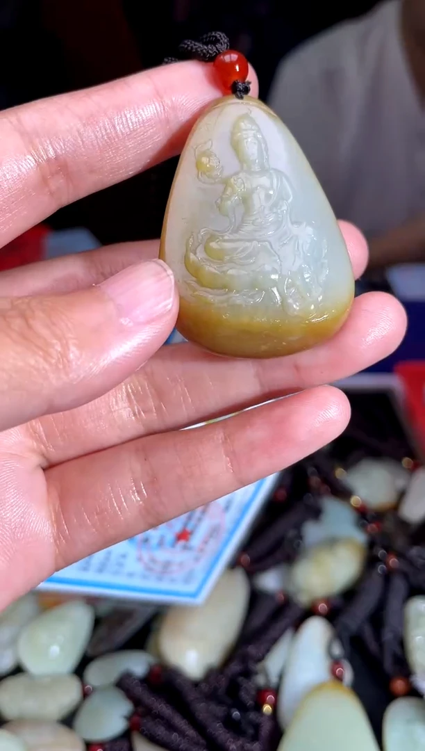 和田玉未镶嵌把件1