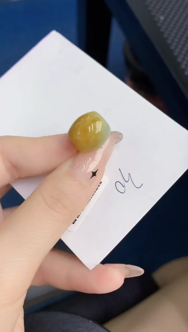 颈饰未镶嵌翡翠缅甸天然翡翠A货