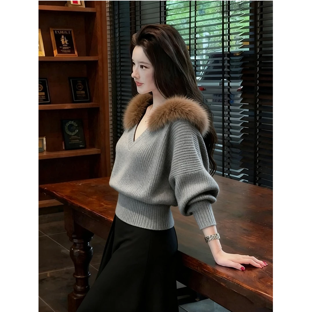 2025新款秋冬季轻熟风V领针织衫时尚慵懒风小众炸街高级感女装
