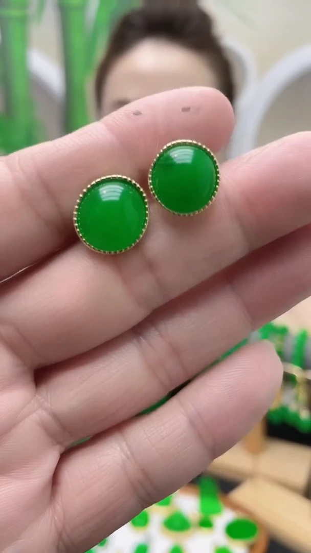 14K金镶嵌翡翠耳饰A106