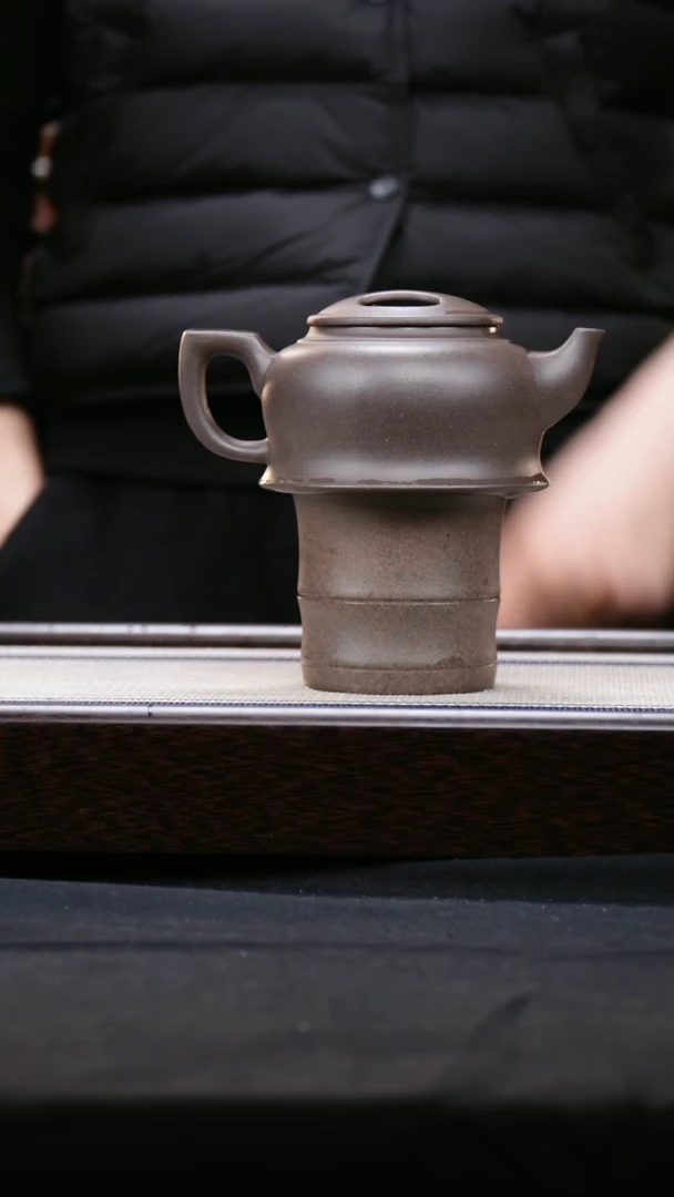 【闪购商品】紫砂茶壶大水潭天青泥 牛盖金钟  加杯子