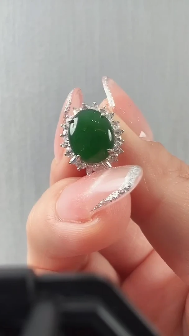 颈饰未镶嵌翡翠耳钉·