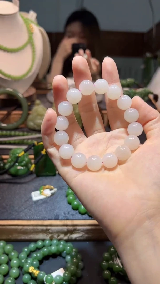 手串未镶嵌和田玉1