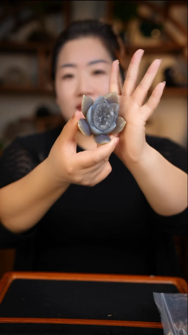 未镶嵌玛瑙摆件玛瑙莲花D168