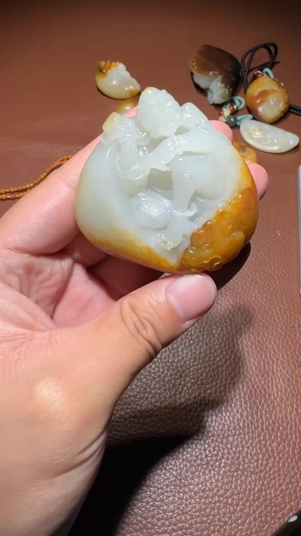 未镶嵌和田玉挂件无**淡和田玉