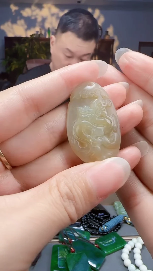 和田玉未镶嵌颈饰拍一发一多样性发货