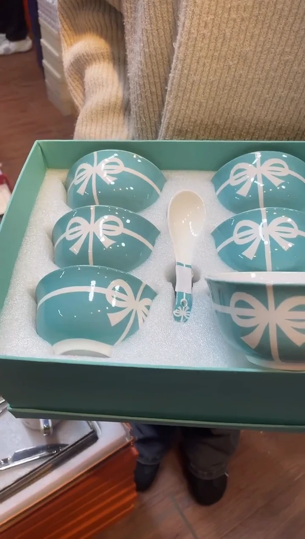 杯鸿辉家品牌瓷器，京东包邮！