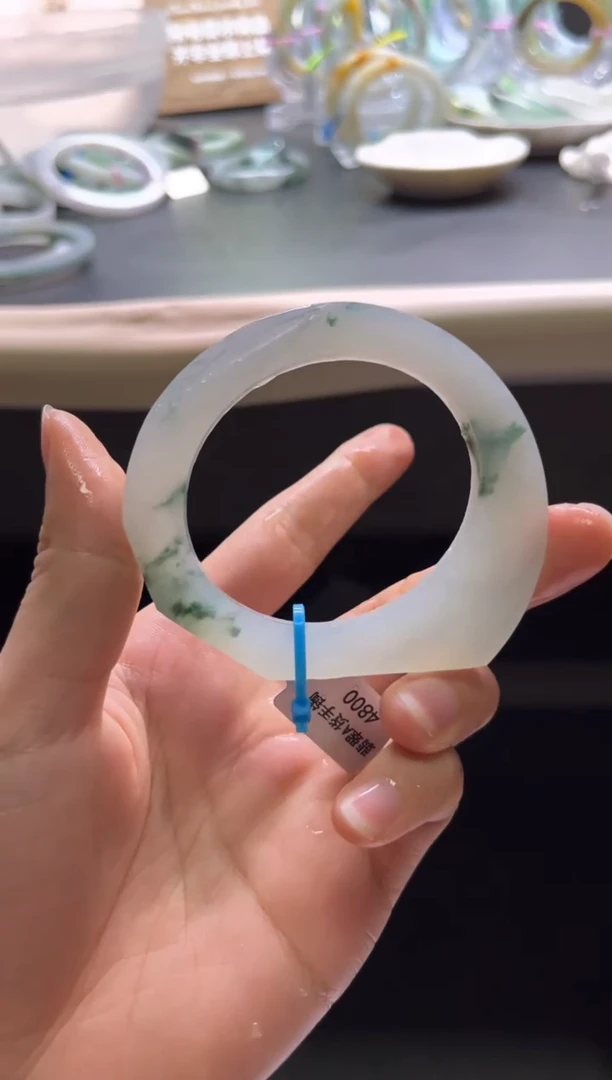 未镶嵌手镯定制翡翠冰胶飘花52-55贵妃