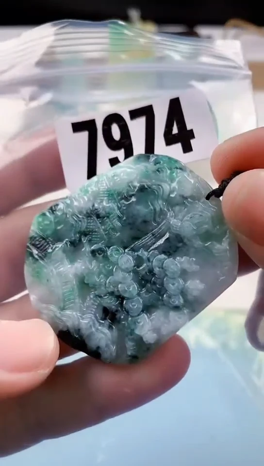 【闪购商品】翡翠挂件未镶嵌天然翡翠吊坠挂件