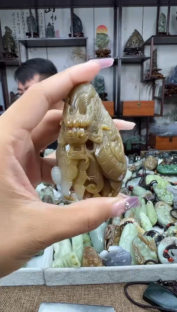 未镶嵌和田玉把件1