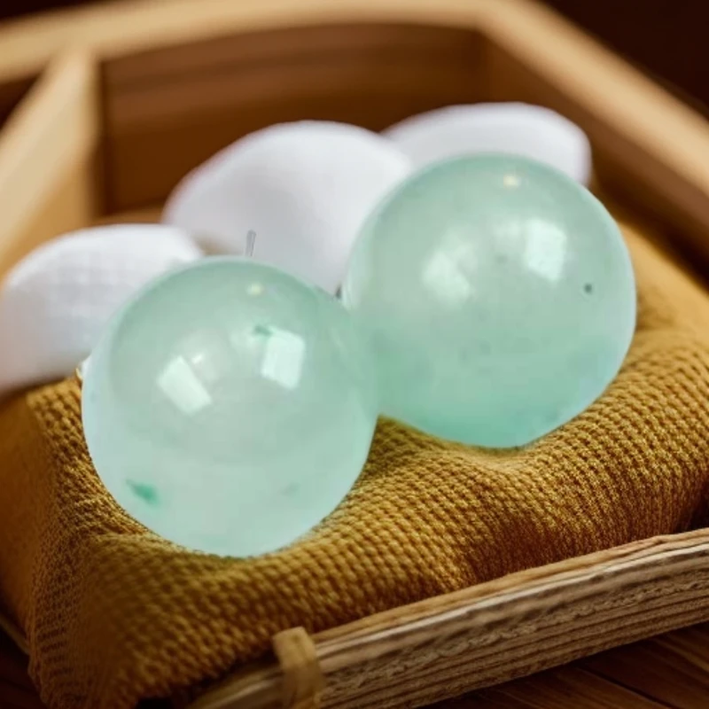 天然非洲翠经典圆珠耳钉