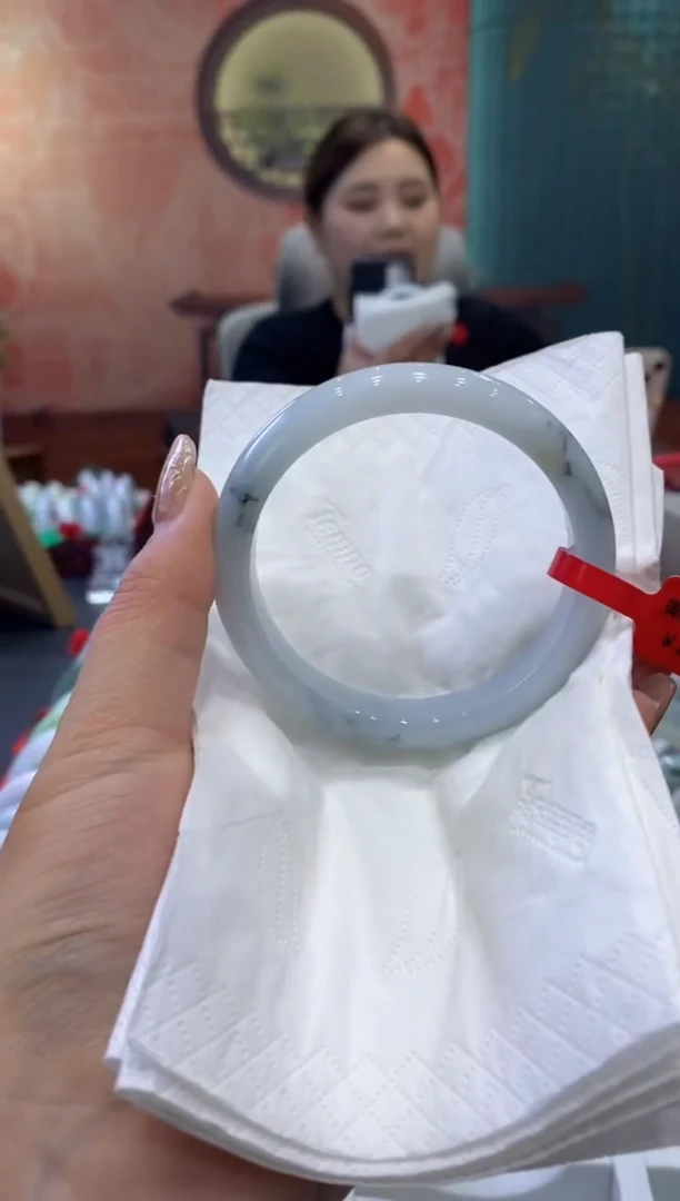 【闪购商品】翡翠手镯未镶嵌多人0011262