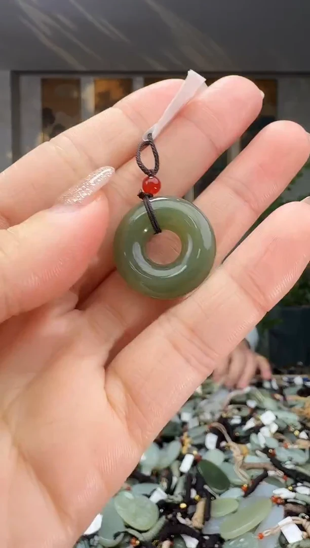 颈饰未镶嵌和田玉拍一发一多样性发货