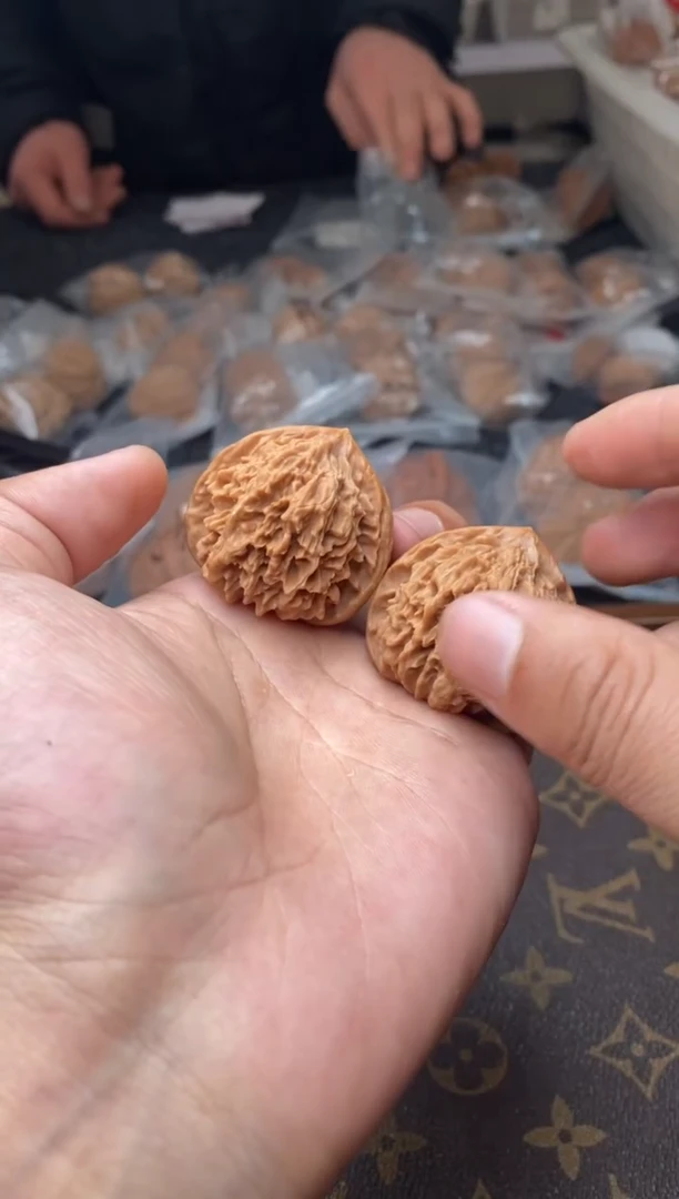 【闪购商品】文玩核桃把件A160号39尺灯笼