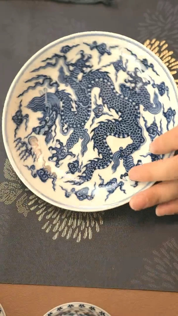 垂虹幕古铠甲龙纹壶承