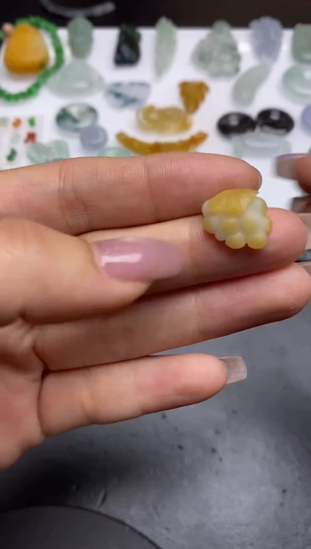 【闪购商品】定制翡翠未镶嵌翡翠毛货~